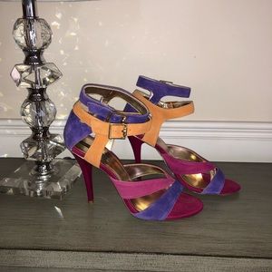 Absolutely stunning sandals